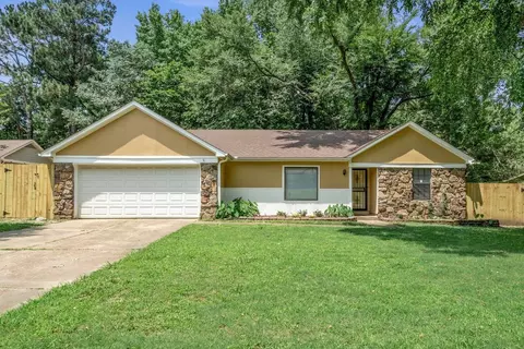 4395 S Northwood Hills Dr, Memphis, TN 38128
