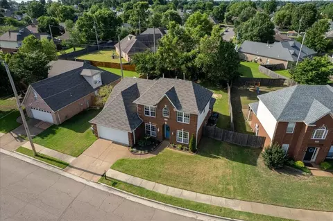 9270 Durhamshire Dr, Cordova, TN 38016