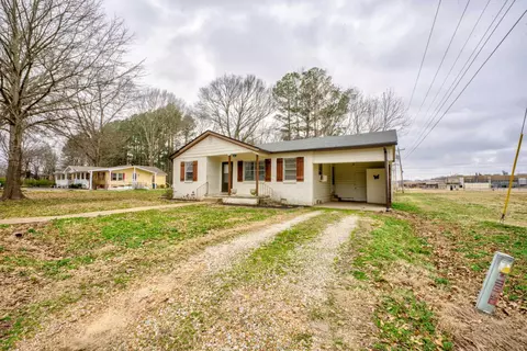 220 Third St, Rossville, TN 38066