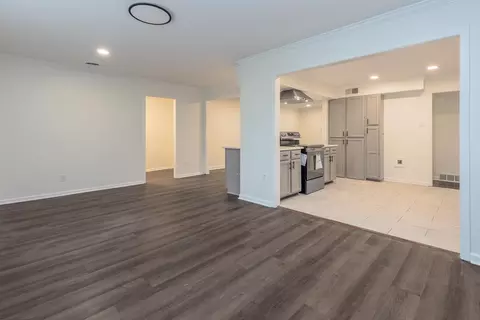 4479 E Dearing Rd, Memphis, TN 38117 photo 8