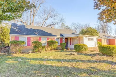 416 Meadowcrest Cir, Memphis, TN 38117