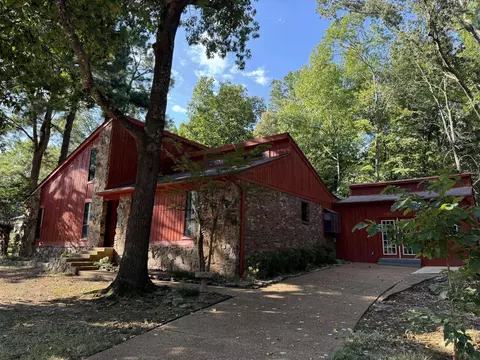8176 Cairn Dr, Cordova, TN 38018