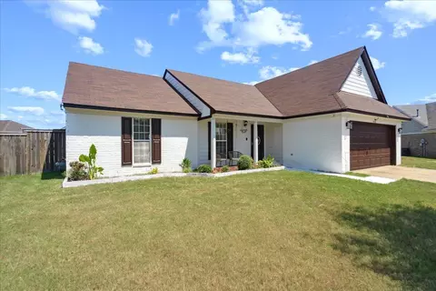 1968 Clairmont Dr, Southaven, MS 38671