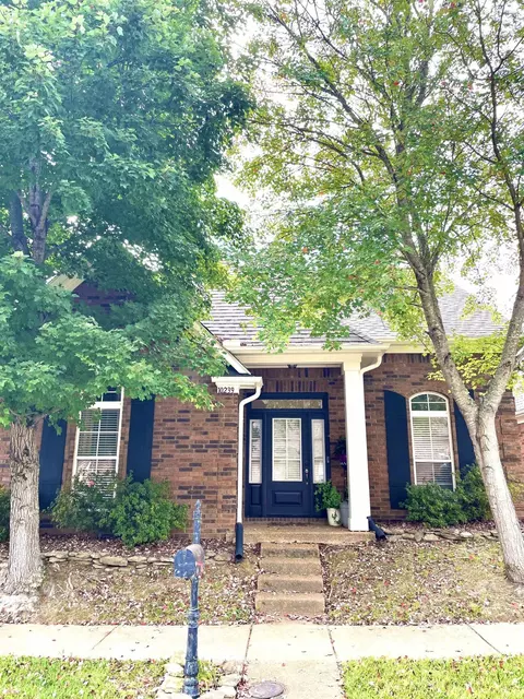 10239 Morning Hill Dr, Cordova, TN 38016