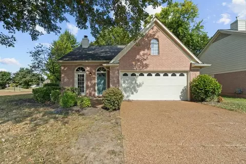 2211 Lakehill Ct, Cordova, TN 38016
