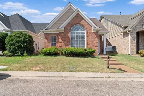 9122 E Cinderhill Cv, Cordova, TN 38016