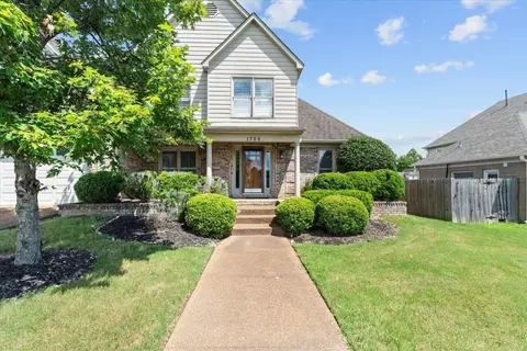 1728 Turtle Hill Dr, Cordova, TN 38016