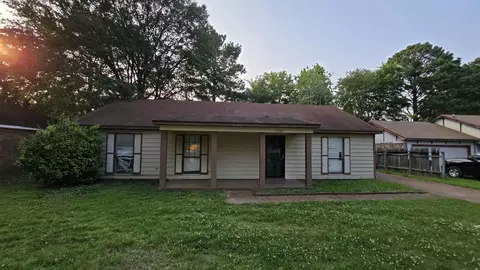 3967 Silverleaf Rd, Memphis, TN 38115