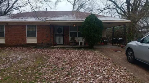 3844 Brookmeade St, Memphis, TN 38127