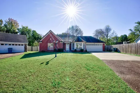 6735 Elmore Ridge Cv, Memphis, TN 38134