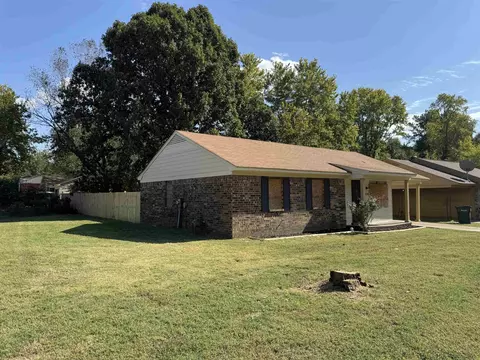 5234 Braden Dr, Memphis, TN 38127