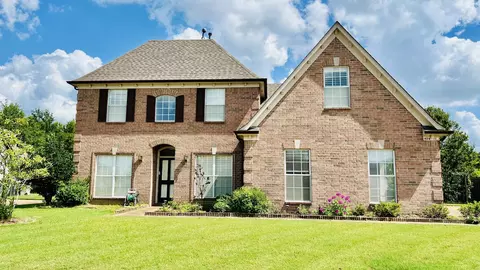 404 Dirks Cairn Dr, Cordova, TN 38018