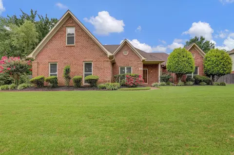 241 Schrader Ln, Collierville, TN 38017