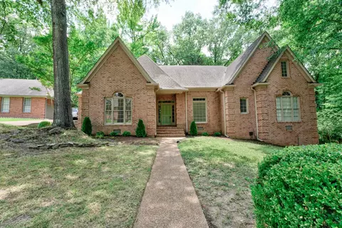 330 Brook Ridge Dr, Cordova, TN 38018