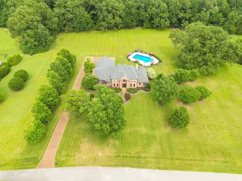 1562 Pisgah Rd, Cordova, TN 38016