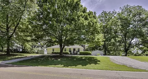 1314 Garland Dr, Covington, TN 38019