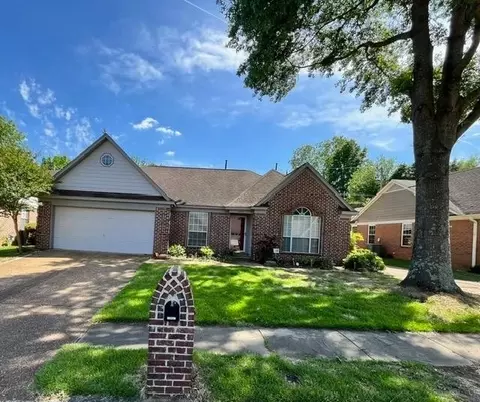 7853 Deer Trail Ln, Memphis, TN 38133