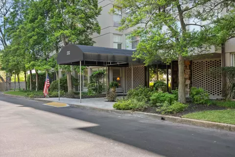 232 S Highland St #207, Memphis, TN 38111