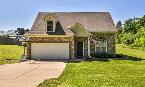 3137 Tracy Rd, Atoka, TN 38004