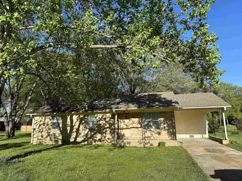 340 Cooper Cv, Whiteville, TN 38075