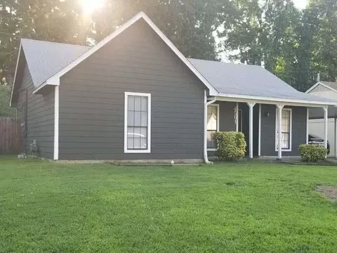 4561 Country Brook Dr, Memphis, TN 38141