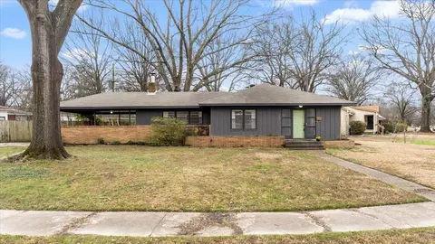 1060 Dearing Rd, Memphis, TN 38117