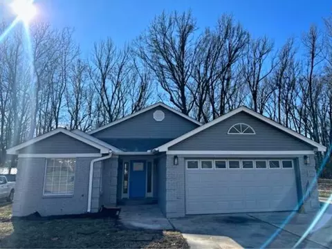 11 W Van Huesen St, Memphis, TN 38109