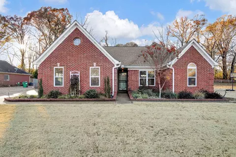 40 Bailey Ridge Cv, Rossville, TN 38066