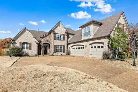 90 Cypress Point Cv, Oakland, TN 38060