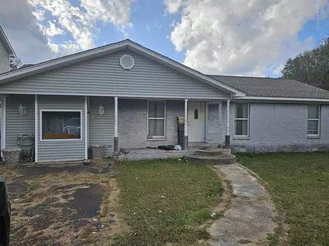 670 Enon Ln, Bolivar, TN 38008