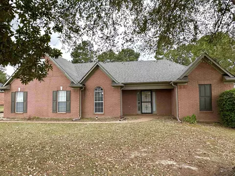 309 S Mt Pleasant Rd, Collierville, TN 38017