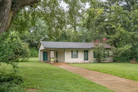 409 Daniel Dr, Brighton, TN 38011