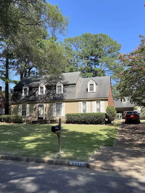 3232 Clarke Rd, Memphis, TN 38115