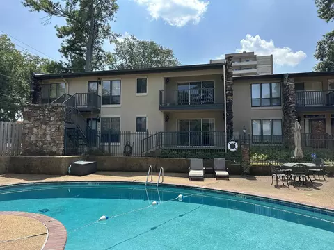439 S Perkins Rd #439-2, Memphis, TN 38117