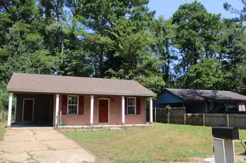 4737 Royal Pine Dr, Memphis, TN 38128