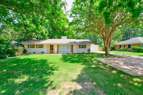 142 S White Station Rd, Memphis, TN 38117
