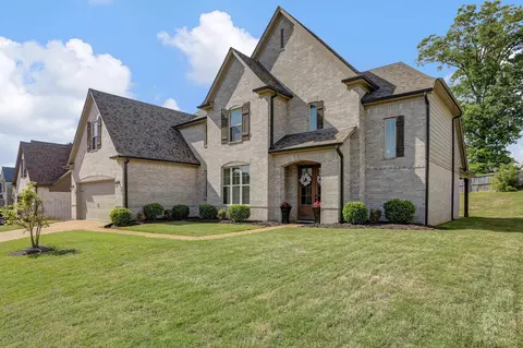 9184 Oakvale Dr, Cordova, TN 38016