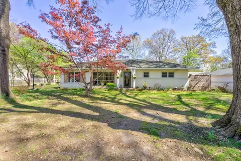 140 N Perkins Rd, Memphis, TN 38117