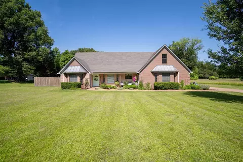 8053 Armour Rd, Millington, TN 38053