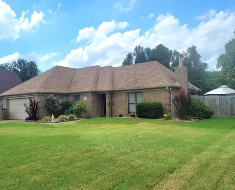 6926 Spring River Rd, Memphis, TN 38141 photo 3