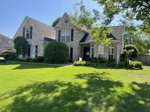 17 Flagstone Dr, Jackson, TN 38305 photo 1