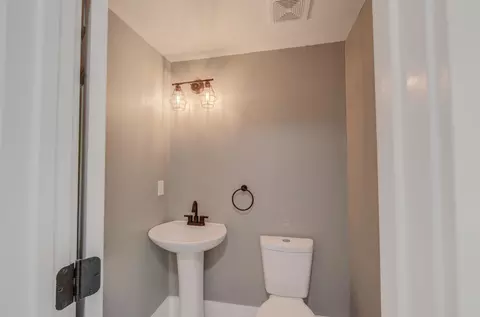 708 Spring St, Memphis, TN 38112 photo 18