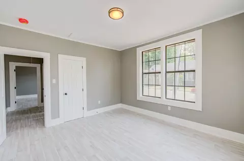 708 Spring St, Memphis, TN 38112 photo 13