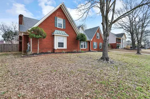 212 E Nolley Dr, Collierville, TN 38017 photo 2