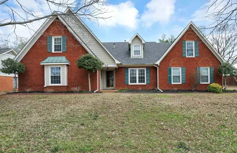 212 E Nolley Dr, Collierville, TN 38017 photo 1