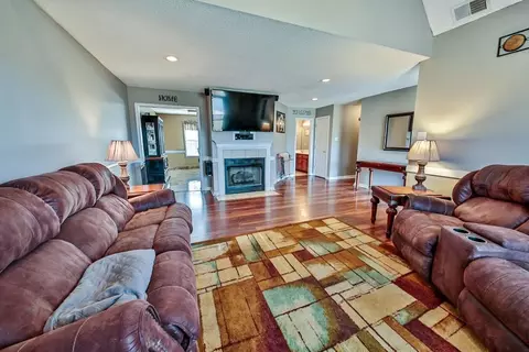282 Rolling Meadow Dr, Drummonds, TN 38023 photo 5