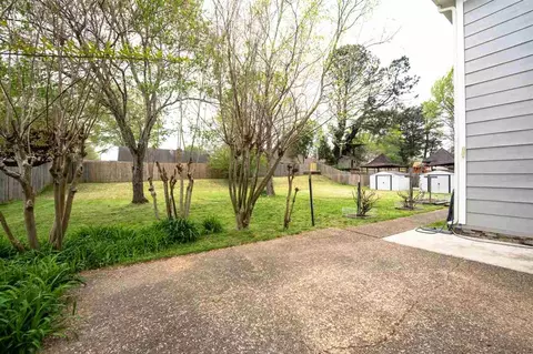 319 Oakleigh Dr, Collierville, TN 38017 photo 2