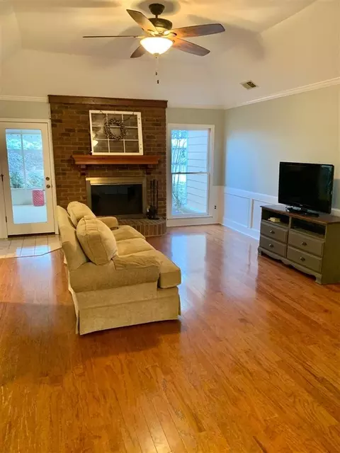 1037 Moorefield Rd, Collierville, TN 38017 photo 6