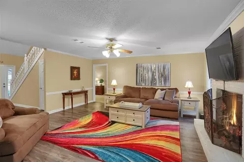 284 E Poplar Ave, Collierville, TN 38017 photo 9