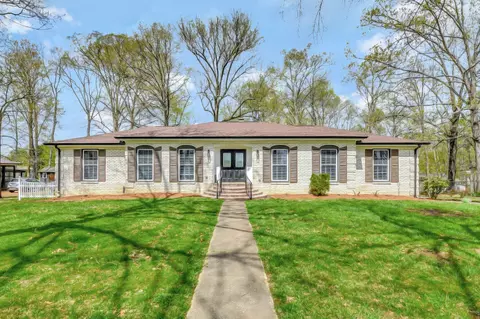 1623 Shady Crest Dr, Lebanon, TN 37087